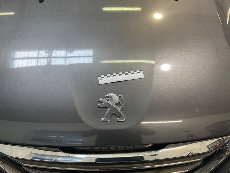 Peugeot 2008 1.2 e-THP Allure Business 2016 – снимка 27