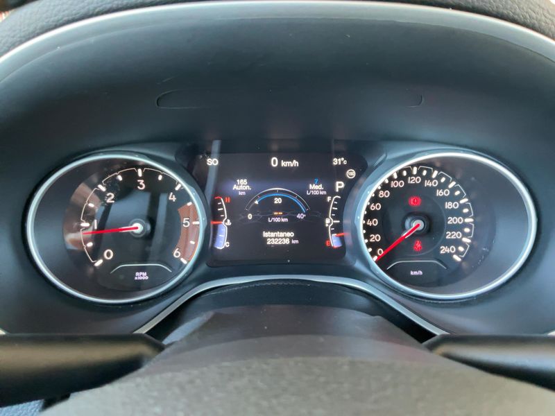 Jeep Compass 2.0 M-Jet Limited 4WD — zdjęcie 13
