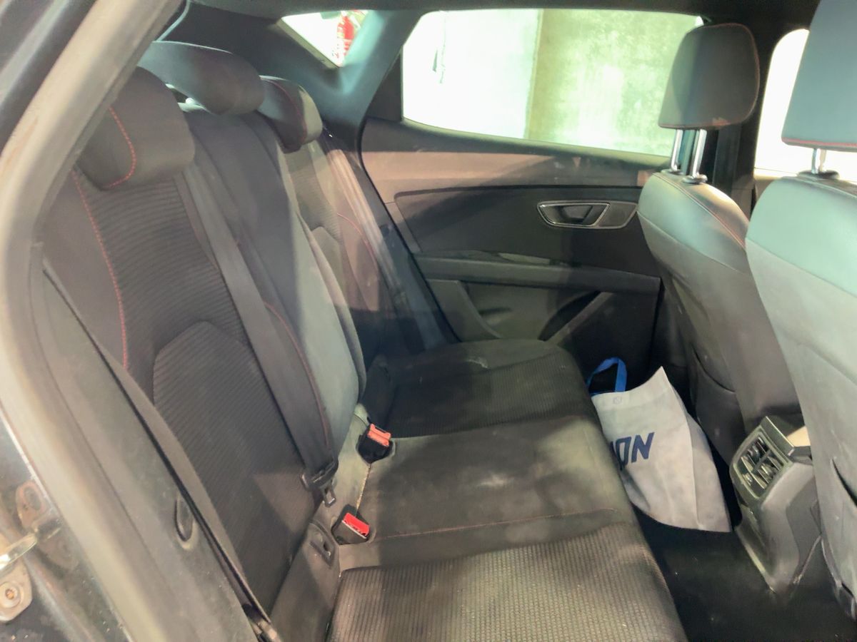 Seat Leon 2019 — photo 20