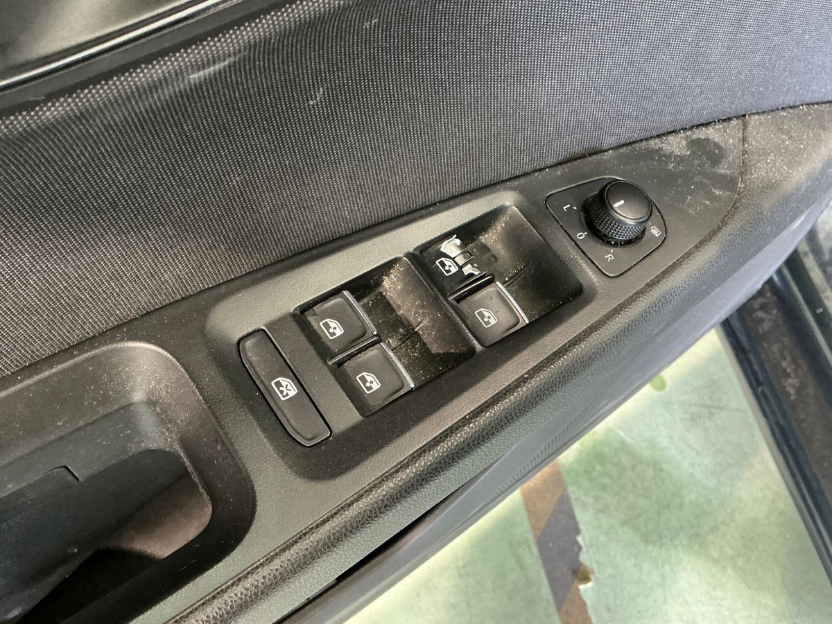 Seat Leon 2019 — photo 30