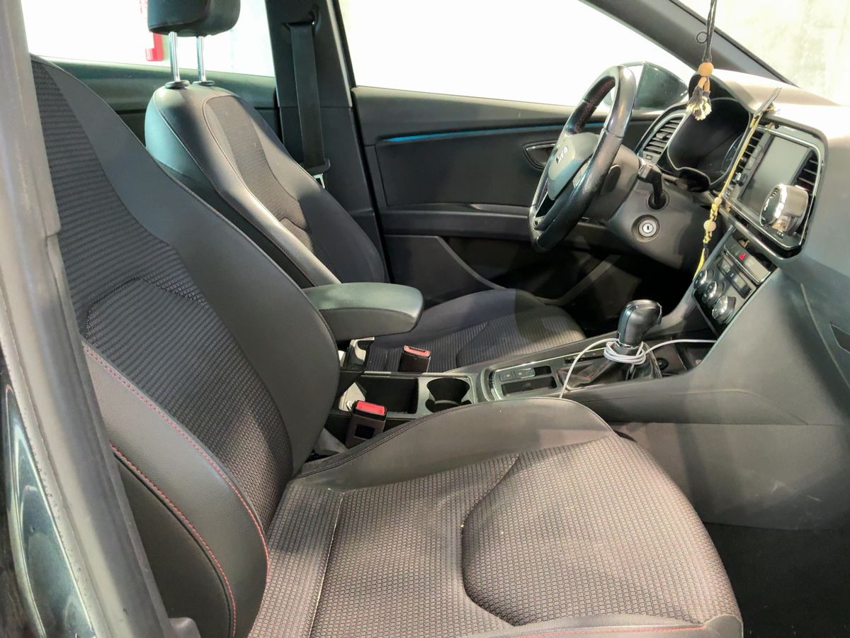 Seat Leon 2019 — photo 17