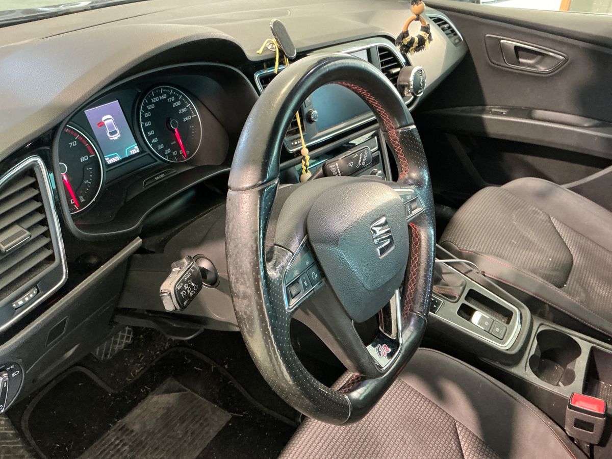 Seat Leon 2019 — photo 31