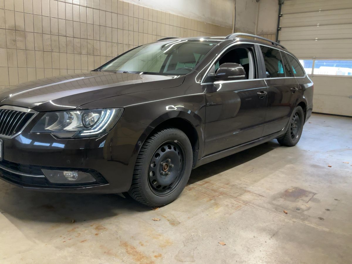 Skoda Superb 2.0 TDI Exclusive