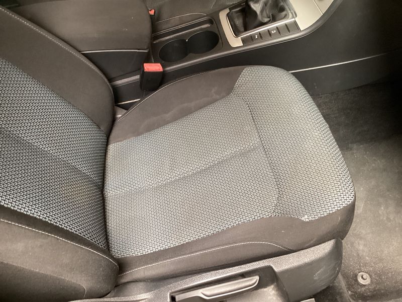 Volkswagen Passat 1.6 TDI Trendline BlueMotion Tech 2012 – снимка 31