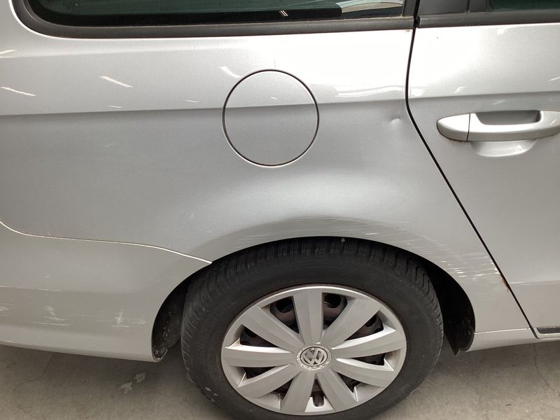 Volkswagen Passat 1.6 TDI Trendline BlueMotion Tech 2012 – снимка 23