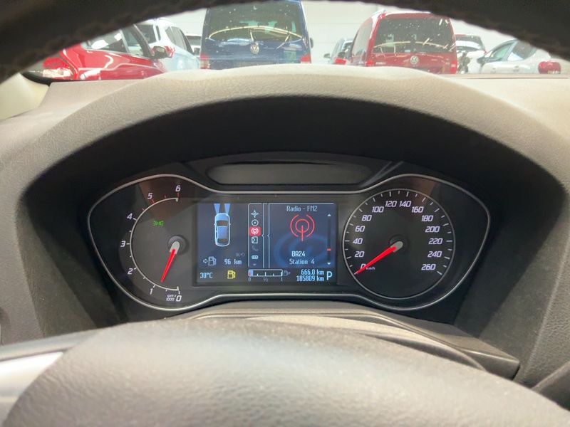 Ford Mondeo 2.0 TDCi Titanium 2012 – снимка 19