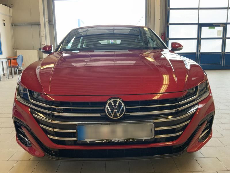 Volkswagen Arteon Shooting Brake 2.0 TSI R-Line 4Motion — zdjęcie 9