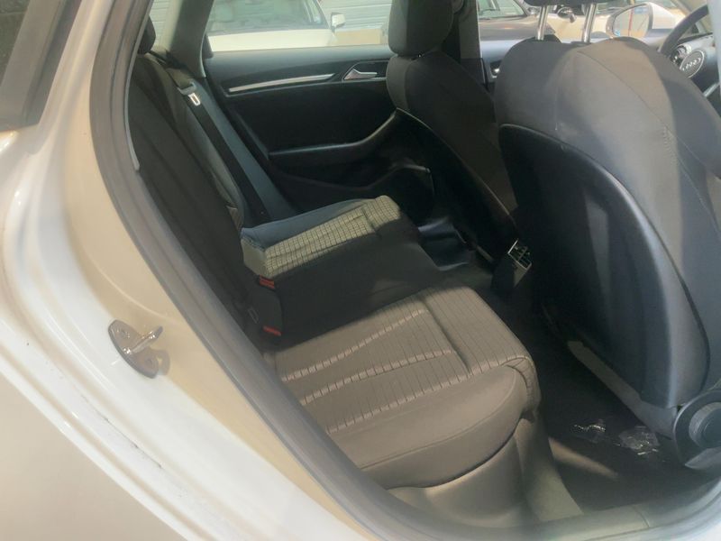 Audi A3 Sportback 35 TFSI Sport — zdjęcie 14