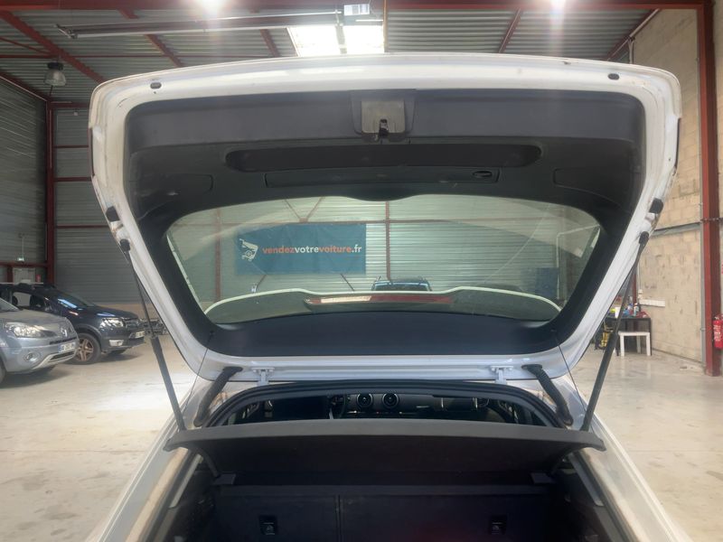 Audi A3 Sportback 35 TFSI Sport — zdjęcie 10
