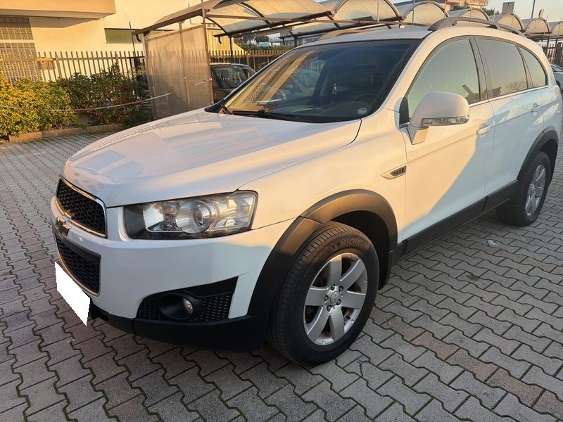Chevrolet Captiva 2.2 Diesel D LT 2WD — zdjęcie 2