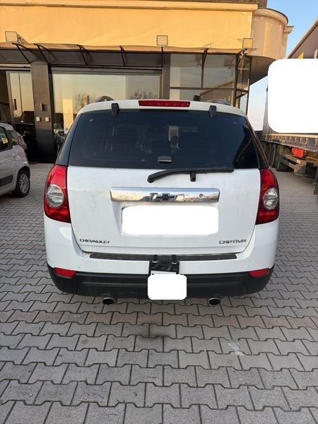 Chevrolet Captiva 2.2 Diesel D LT 2WD — zdjęcie 4