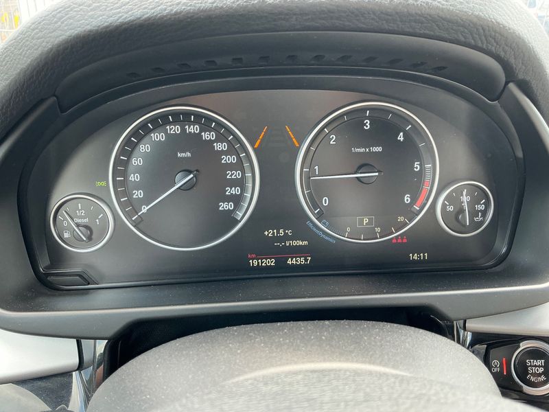 BMW X5 xDrive 25d — zdjęcie 13
