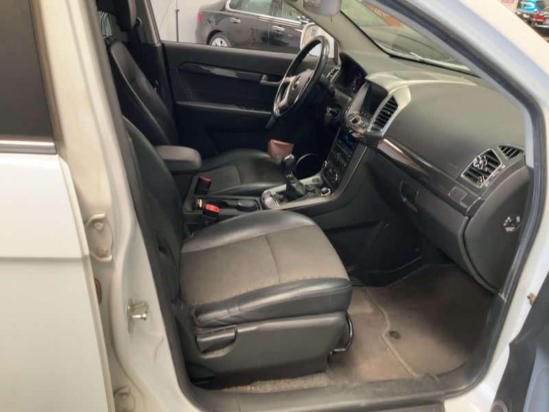 Chevrolet Captiva 2.2 Diesel D LT 2WD — zdjęcie 11