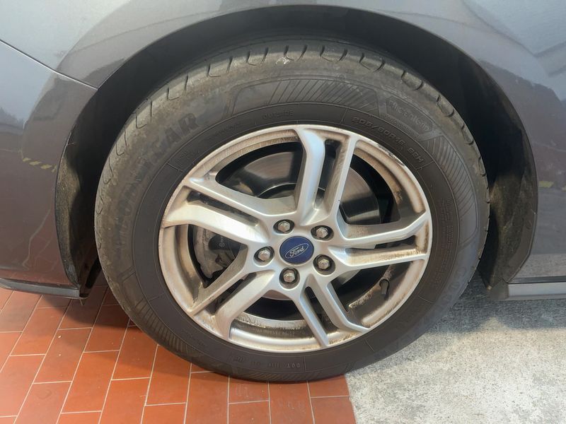 Ford Focus 1.0 EcoBoost Cool&Connect 2021 – снимка 3