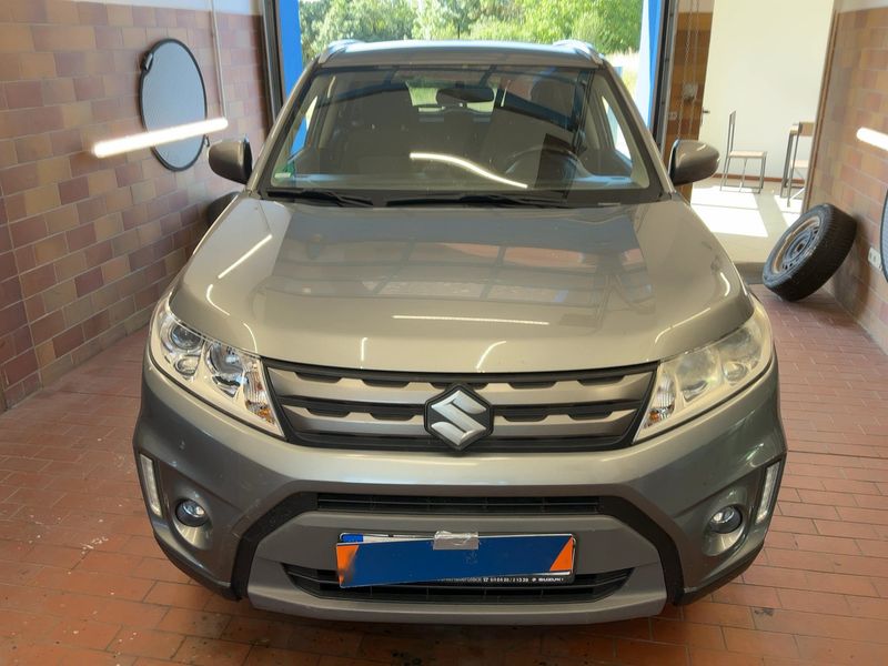 Suzuki Vitara 1.6 Comfort 4x4 — zdjęcie 9