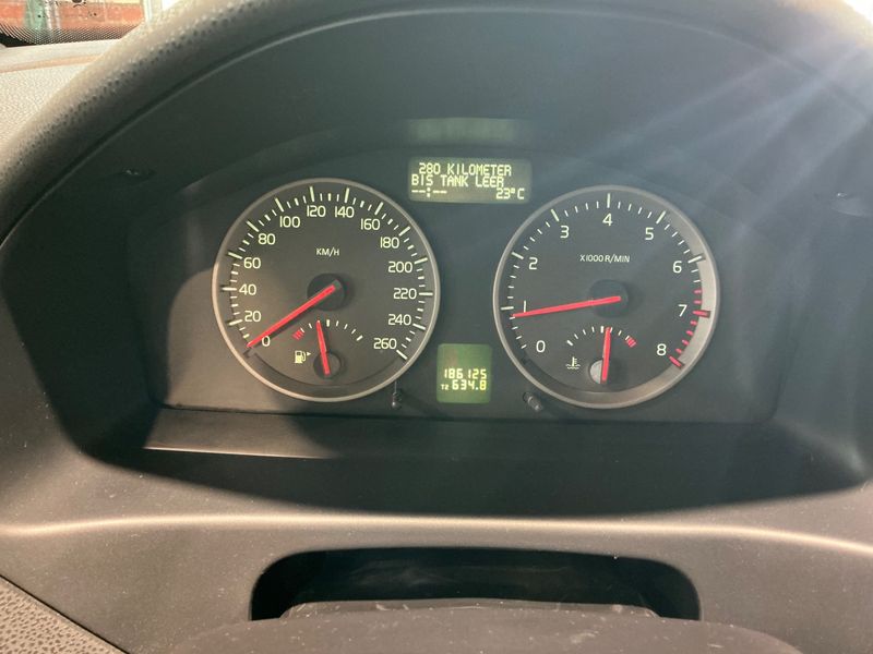 Volvo C30 2.4 Momentum — zdjęcie 4