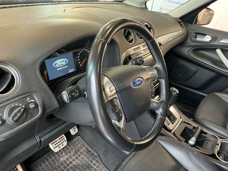 Ford S-Max 2.2 TDCi Titanium X 2014 – снимка 41