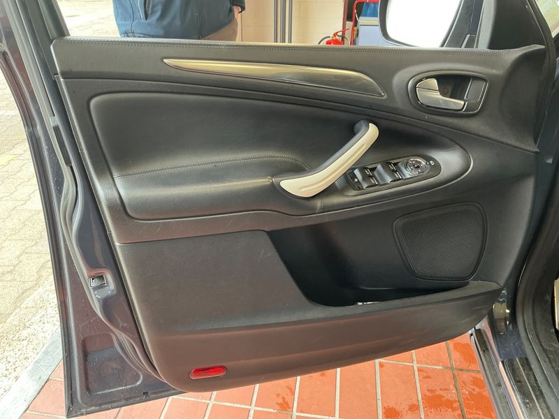 Ford S-Max 2.2 TDCi Titanium X 2014 – снимка 40