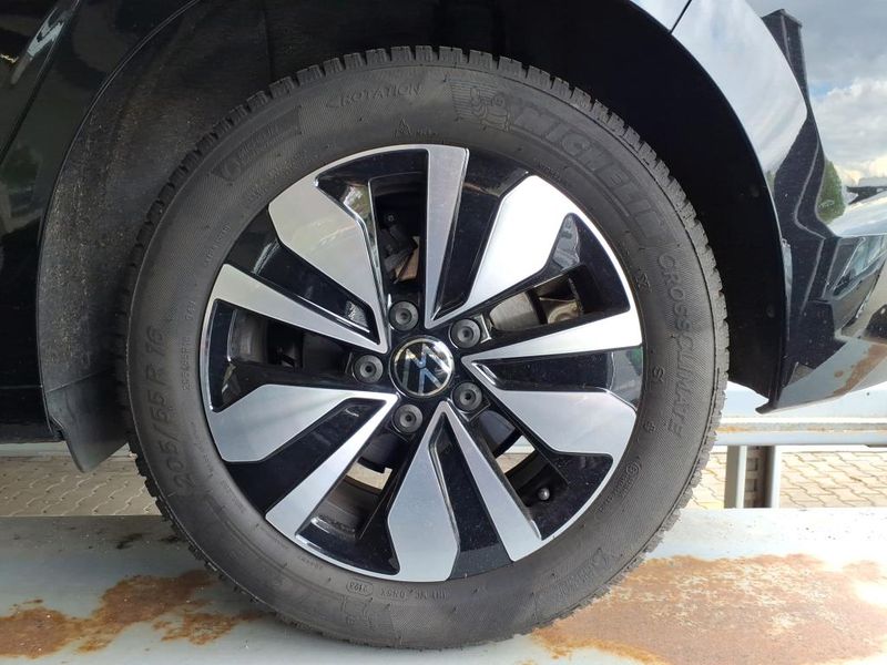 Volkswagen Golf VIII 2.0 TDI Move — zdjęcie 25
