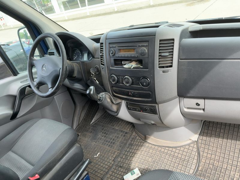 Mercedes-Benz Sprinter 313 CDI — zdjęcie 12