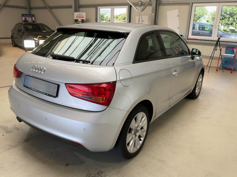 Audi A1 1.6 TDI Ambition — zdjęcie 6