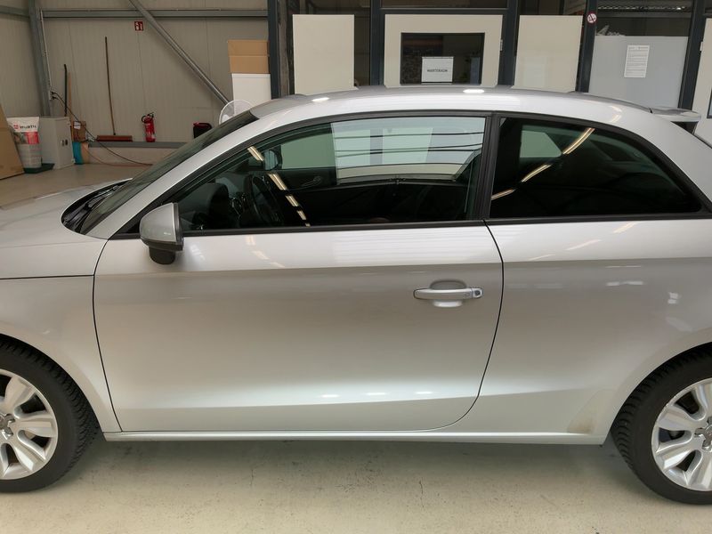 Audi A1 1.6 TDI Ambition — zdjęcie 4