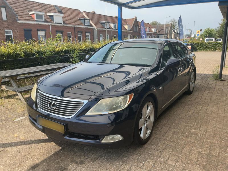 Lexus LS-Serie LS 460 Executive — zdjęcie 2