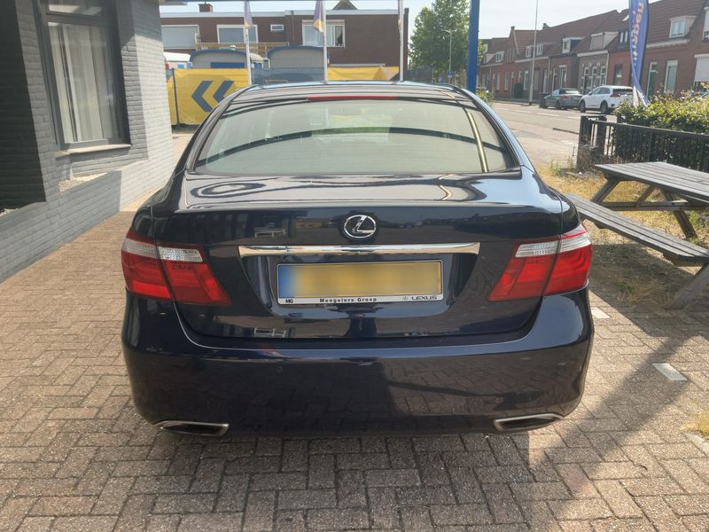 Lexus LS-Serie LS 460 Executive — zdjęcie 5