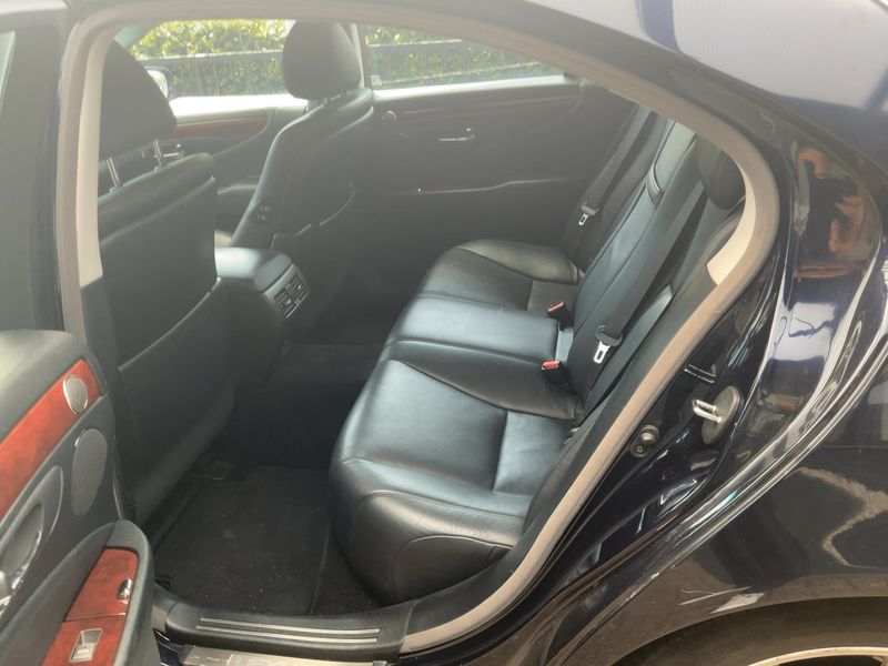 Lexus LS-Serie LS 460 Executive — zdjęcie 14
