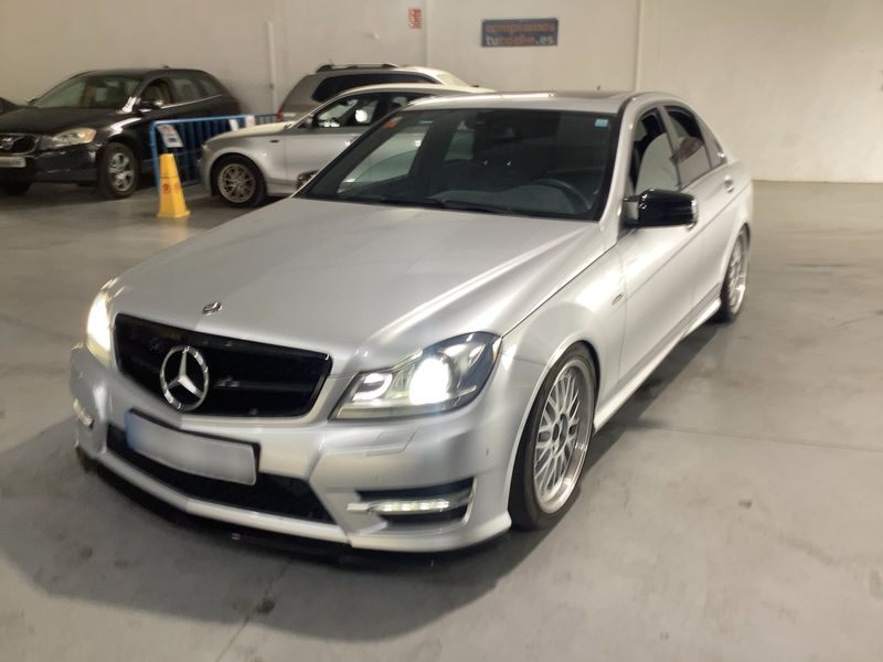 Mercedes-Benz C-Klasse C 180 CGI BlueEfficiency Avantgarde