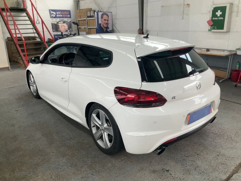 Volkswagen Scirocco 2.0 TSI R — zdjęcie 3