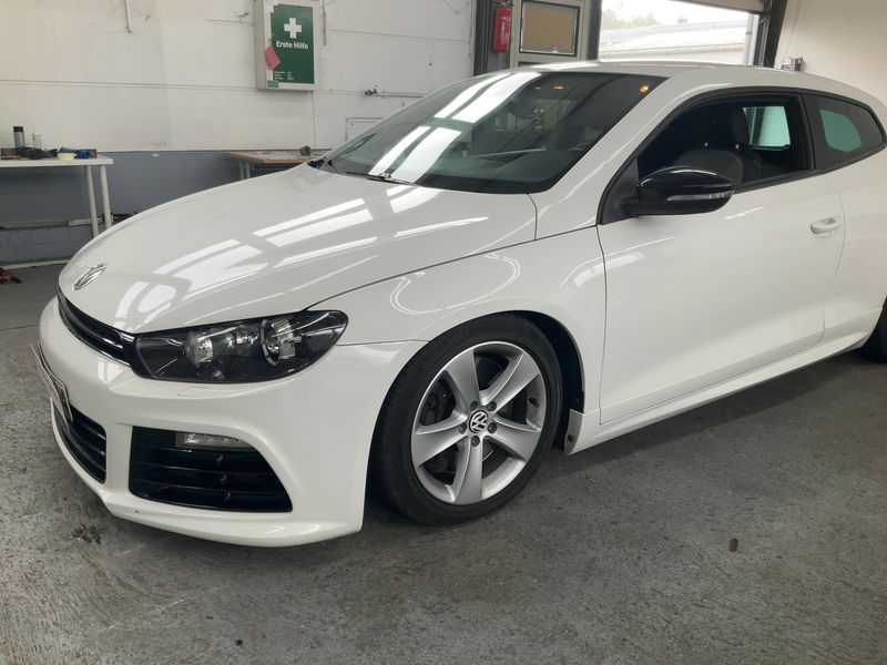 Volkswagen Scirocco 2.0 TSI R — zdjęcie 2