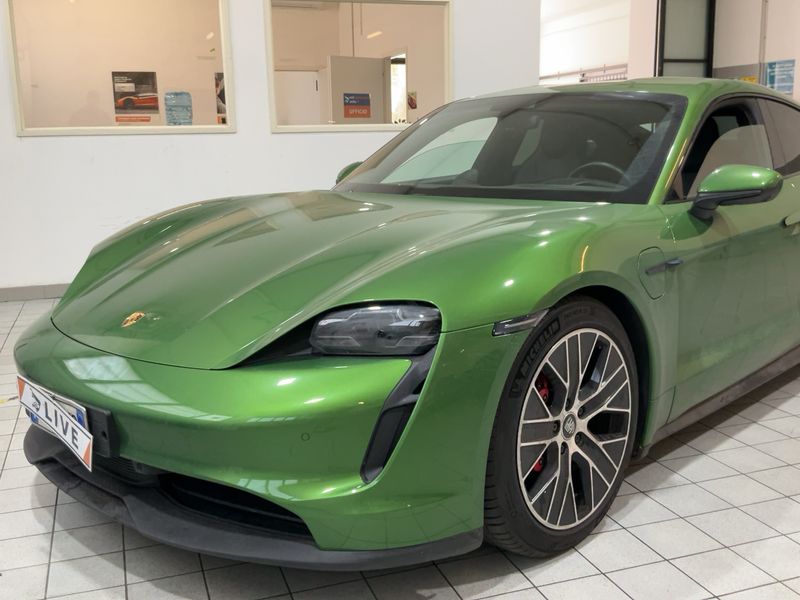 Porsche Taycan 4S — zdjęcie 2