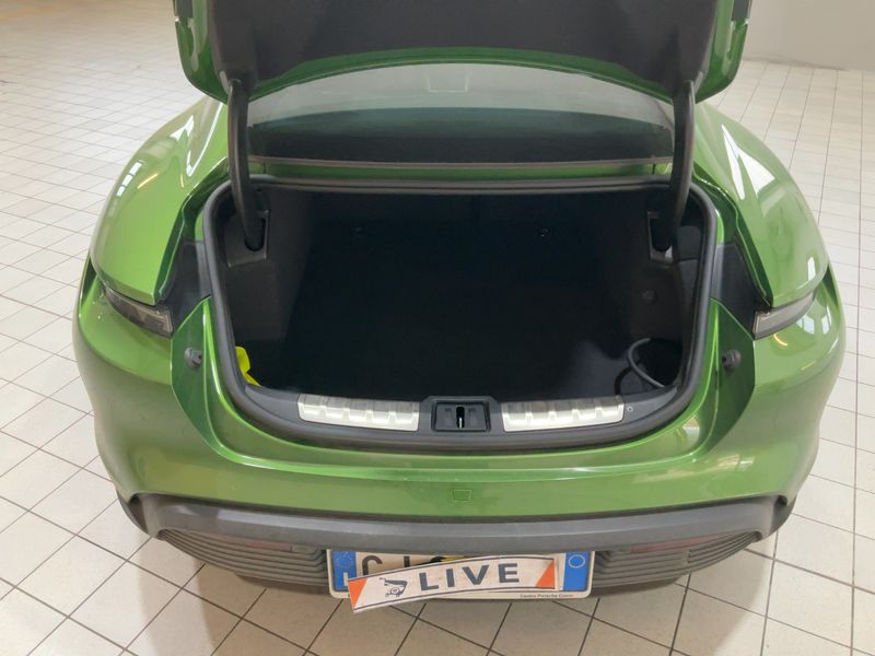 Porsche Taycan 4S — zdjęcie 10