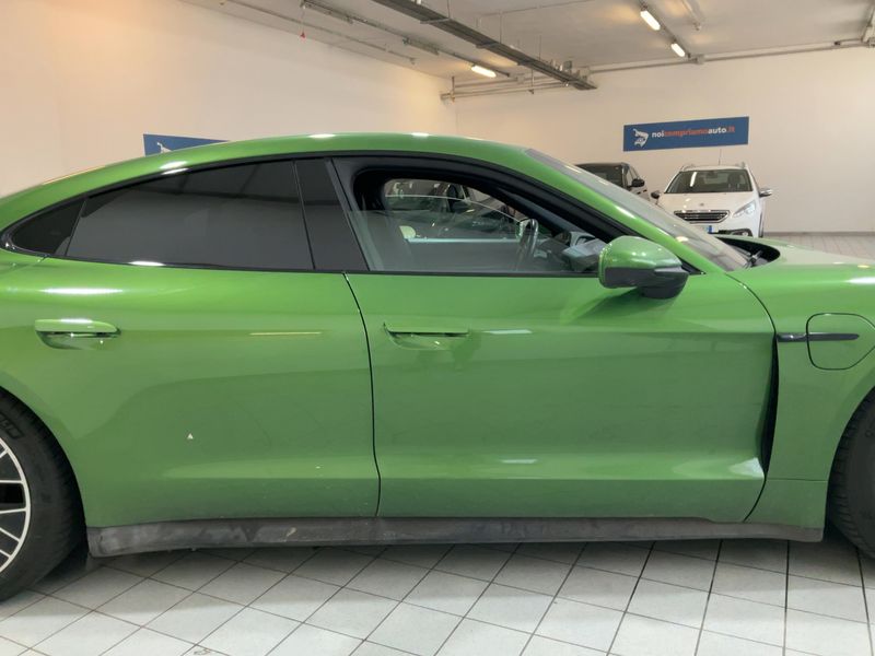 Porsche Taycan 4S — zdjęcie 7