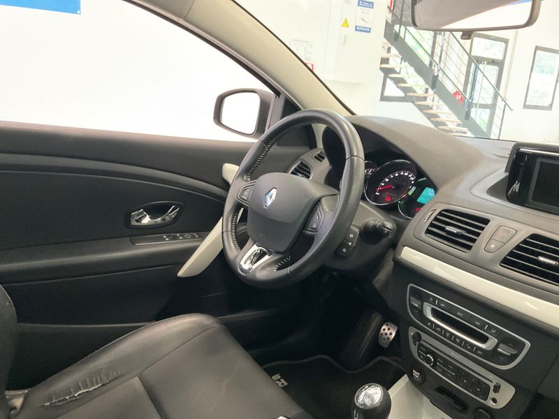 Renault Megane 1.2 TCe Energy GT Line 2013 – снимка 24