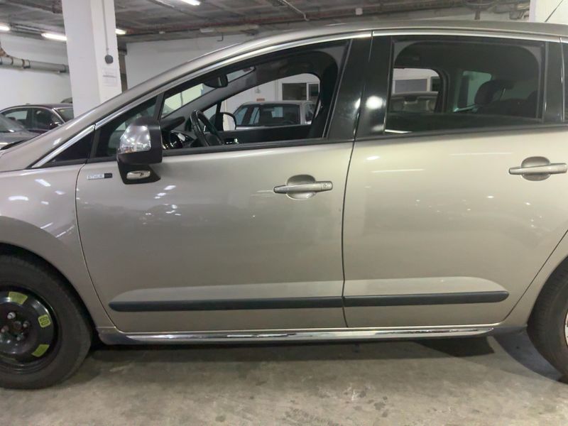 Peugeot 3008 1.6 Blue-HDi Style — zdjęcie 4