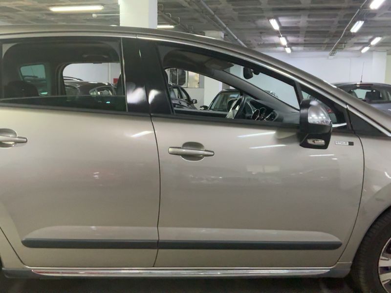 Peugeot 3008 1.6 Blue-HDi Style — zdjęcie 7