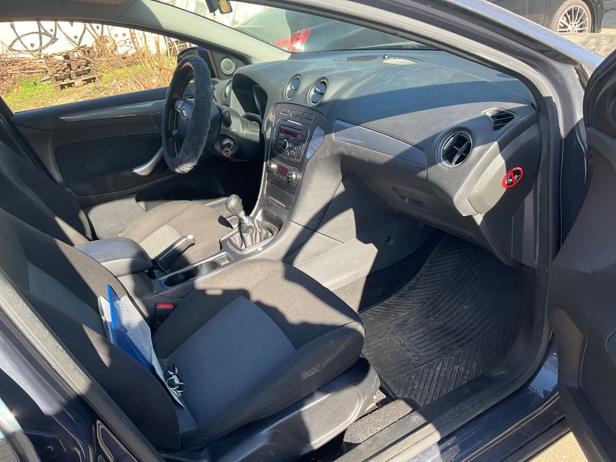 Ford Mondeo 2012 — photo 4