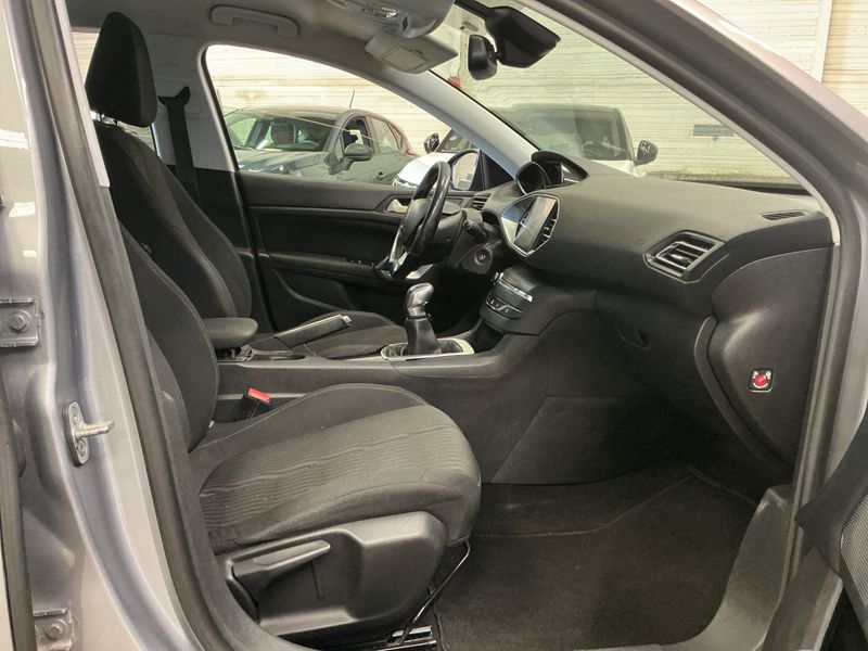 Peugeot 308 1.6 HDi Business Pack — zdjęcie 3