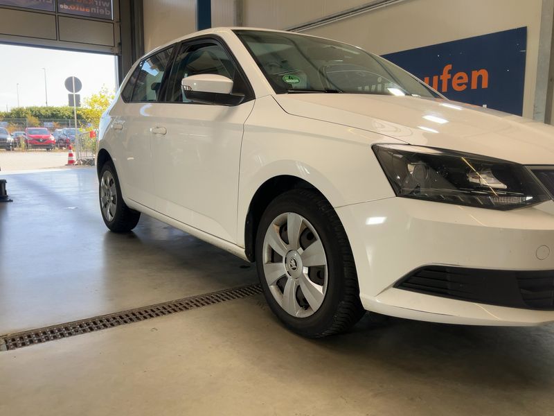 Skoda Fabia 1.0 TSI Ambition — zdjęcie 8