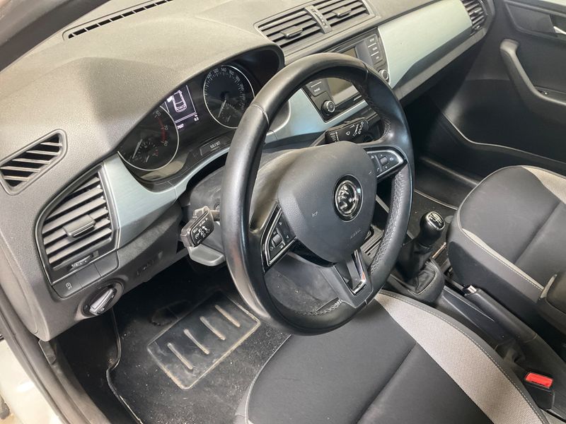 Skoda Fabia 1.0 TSI Ambition 2018 – снимка 26