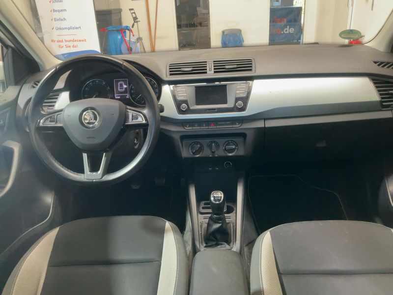 Skoda Fabia 1.0 TSI Ambition — zdjęcie 12