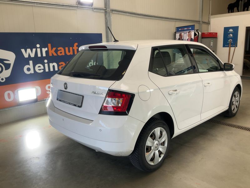 Skoda Fabia 1.0 TSI Ambition — zdjęcie 6