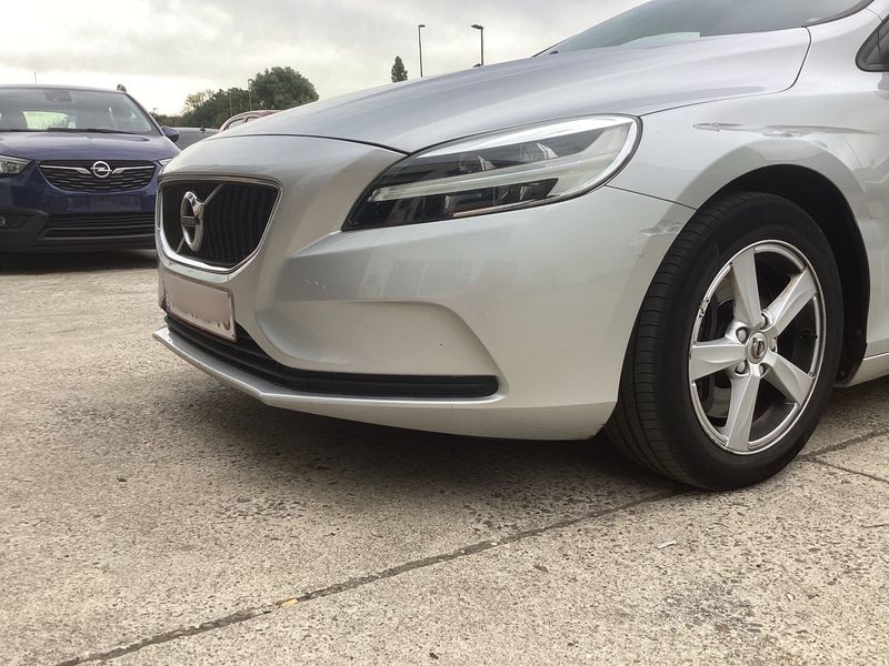 Volvo V40 1.5 Kinetic 2018 – снимка 35