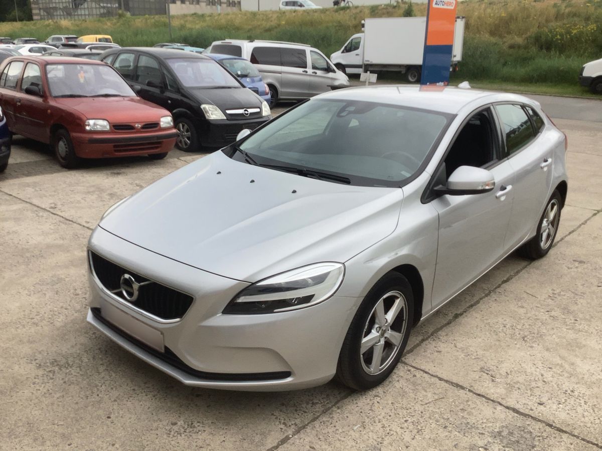 Volvo V40 2018