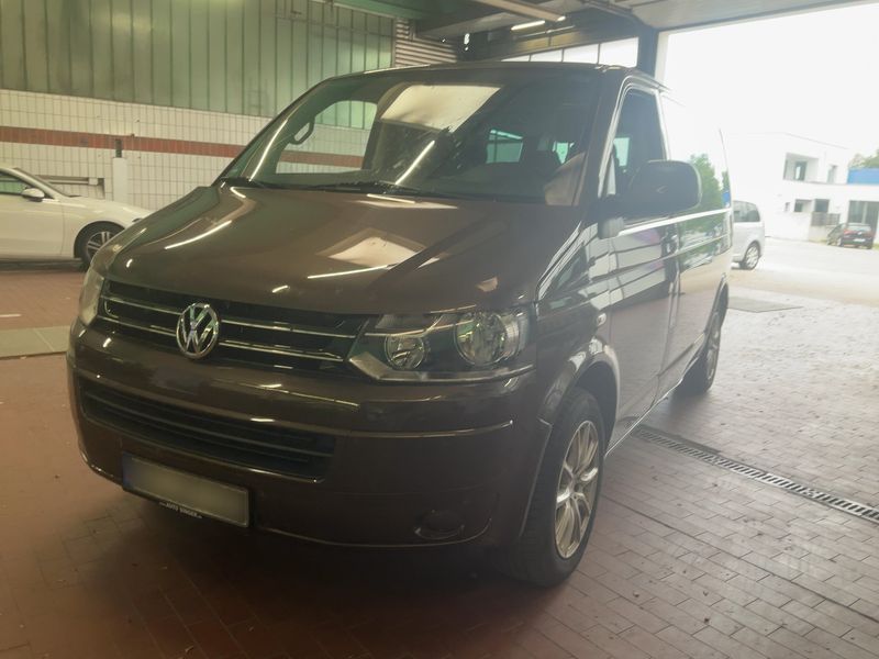 Volkswagen T5 Multivan 2.0 TDI Comfortline 4Motion