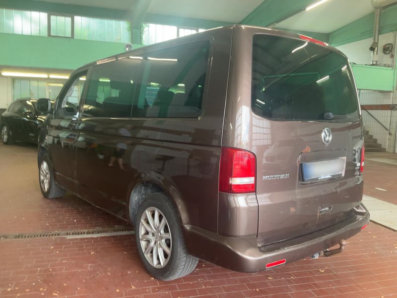 Volkswagen T5 Multivan 2.0 TDI Comfortline 4Motion — zdjęcie 3