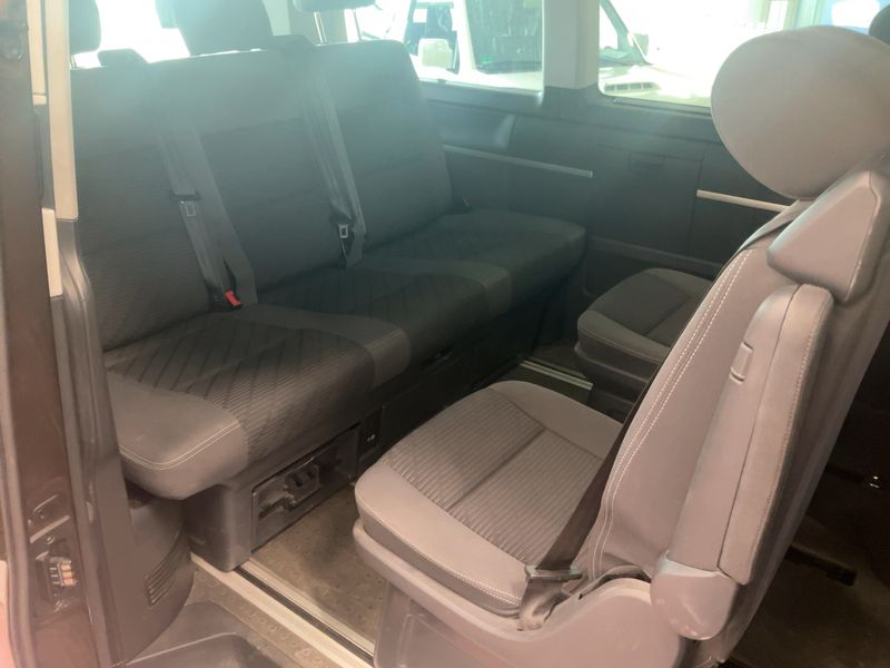 Volkswagen T5 Multivan 2.0 TDI Comfortline 4Motion — zdjęcie 14