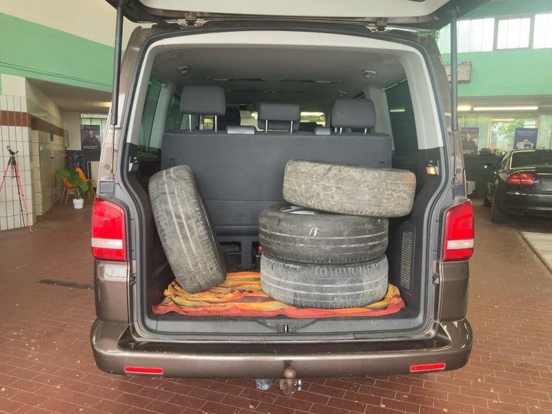 Volkswagen T5 Multivan 2.0 TDI Comfortline 4Motion — zdjęcie 10